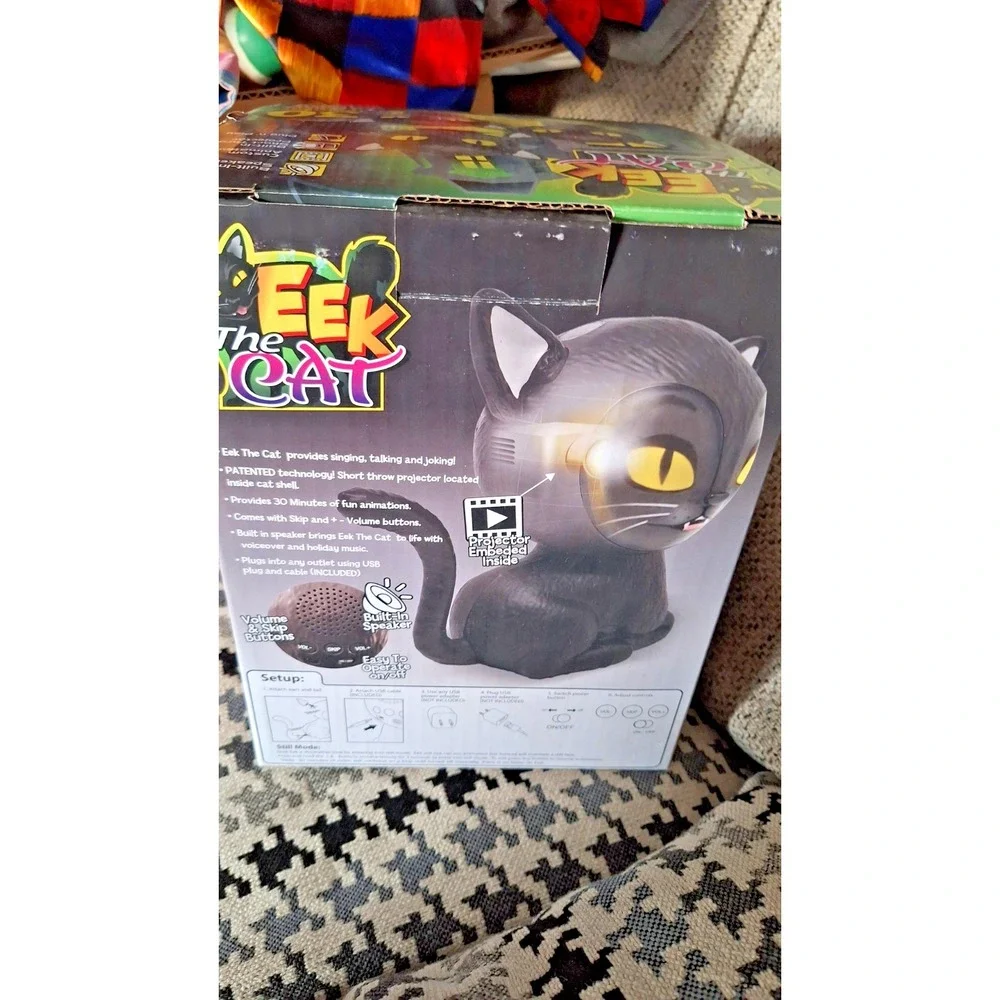 ANIMAT3D Eek The Cat Talking Animated‎ Black Cat w/ Built-in Projector & Speaker